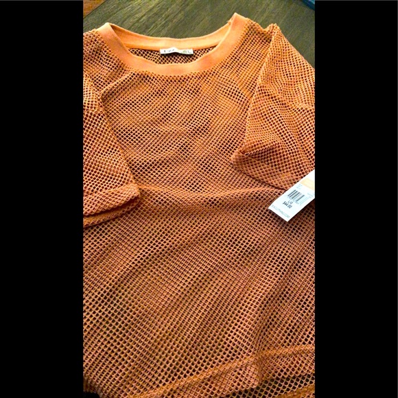 Mesh woman’s crop top - Picture 1 of 1